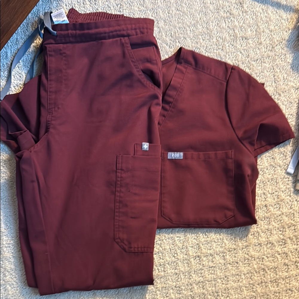 Figs Burgundy Technical Collection Scrub Set